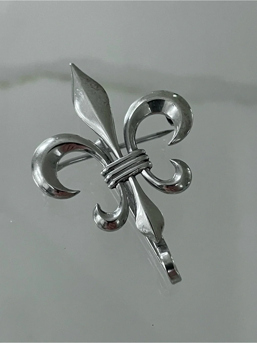 Antique c 1900 Sterling Silver Fleur-De-Lis Brooch